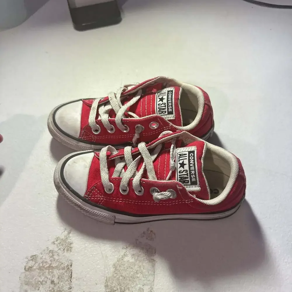 Converse All Star Toddler Low Top Red Canvas Sneakers Size 5